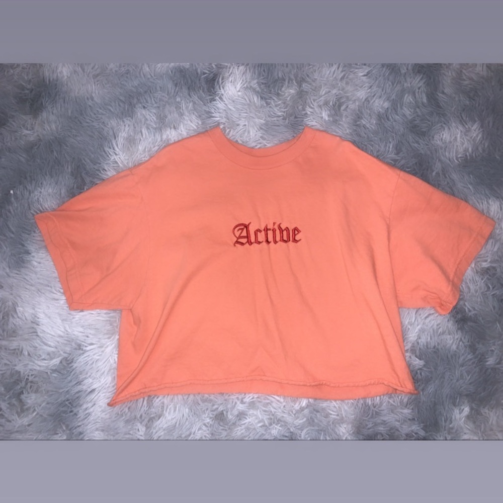 Active cropped T 💓
